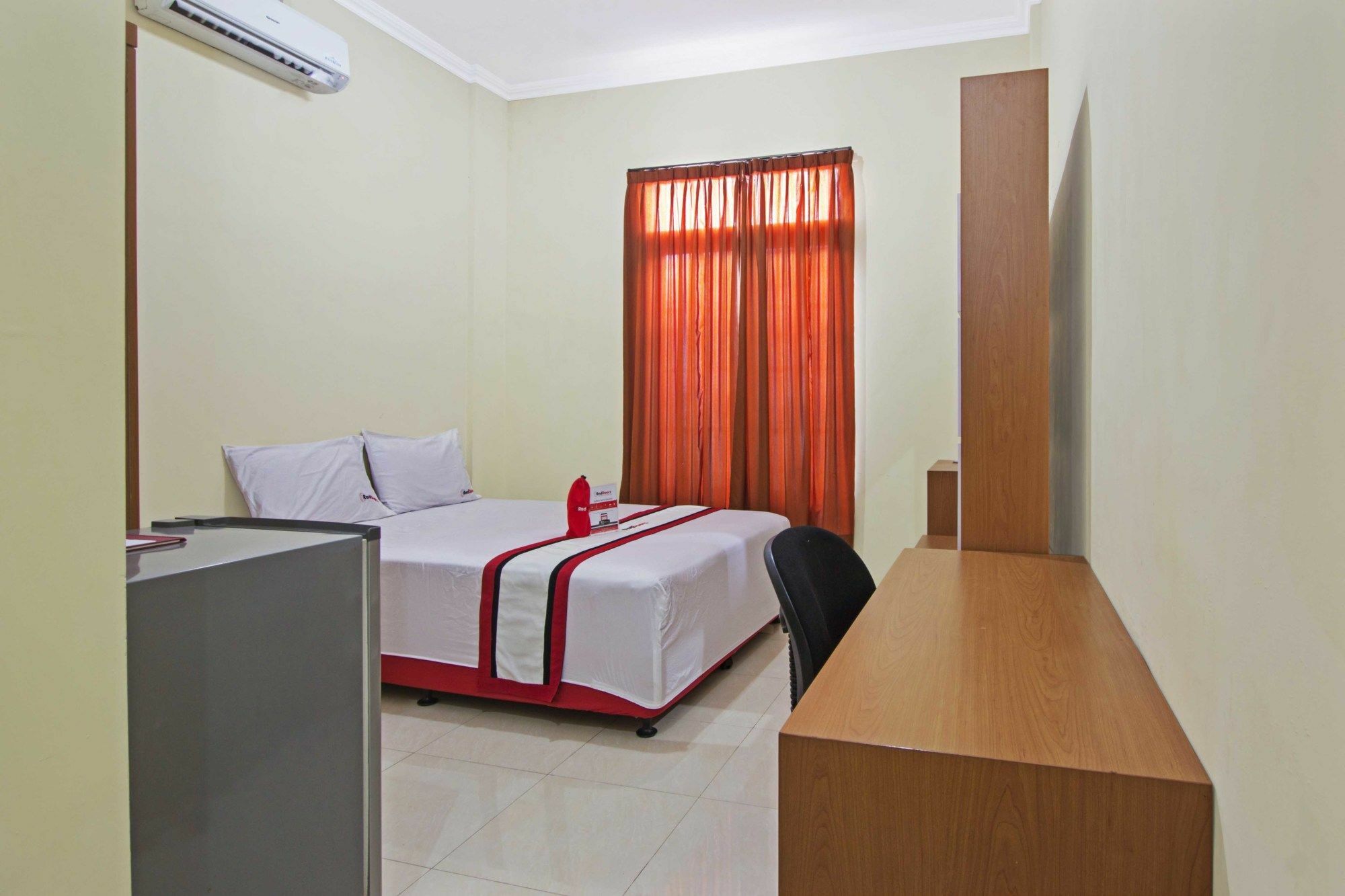 Reddoorz @ Pogung Baru Hotel Kejayan Exterior photo
