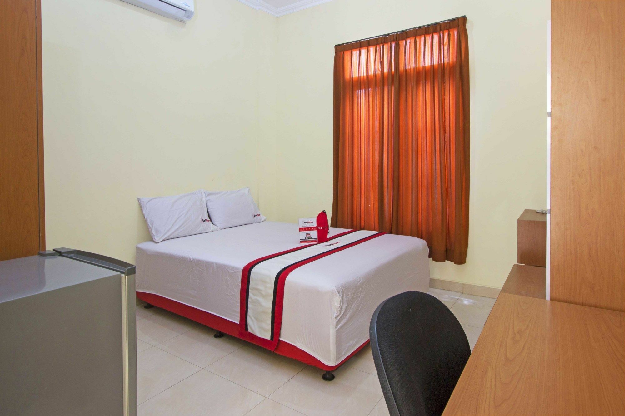 Reddoorz @ Pogung Baru Hotel Kejayan Exterior photo